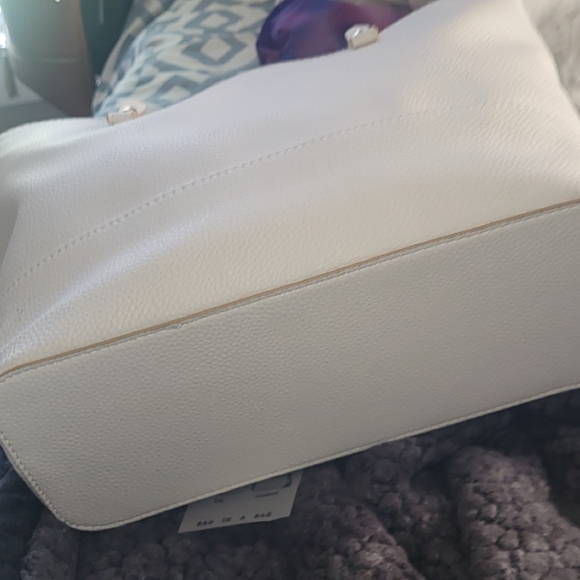 White Leather Handbag - Picture 7 of 8